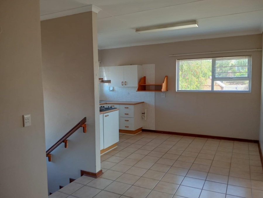 To Let 2 Bedroom Property for Rent in Wavecrest Eastern Cape